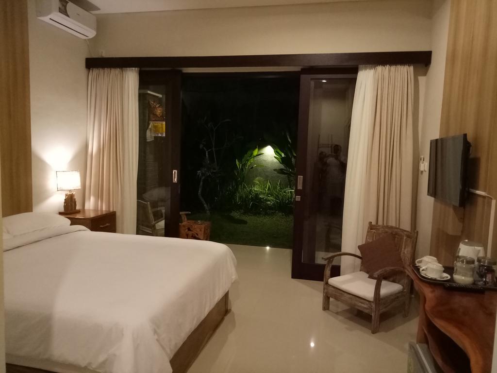 Guest House Reisya Nusa Dua  Zewnętrze zdjęcie